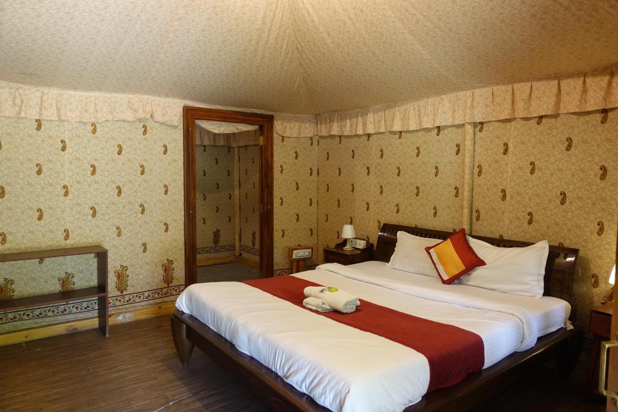Pushkar Vela Resort Екстер'єр фото