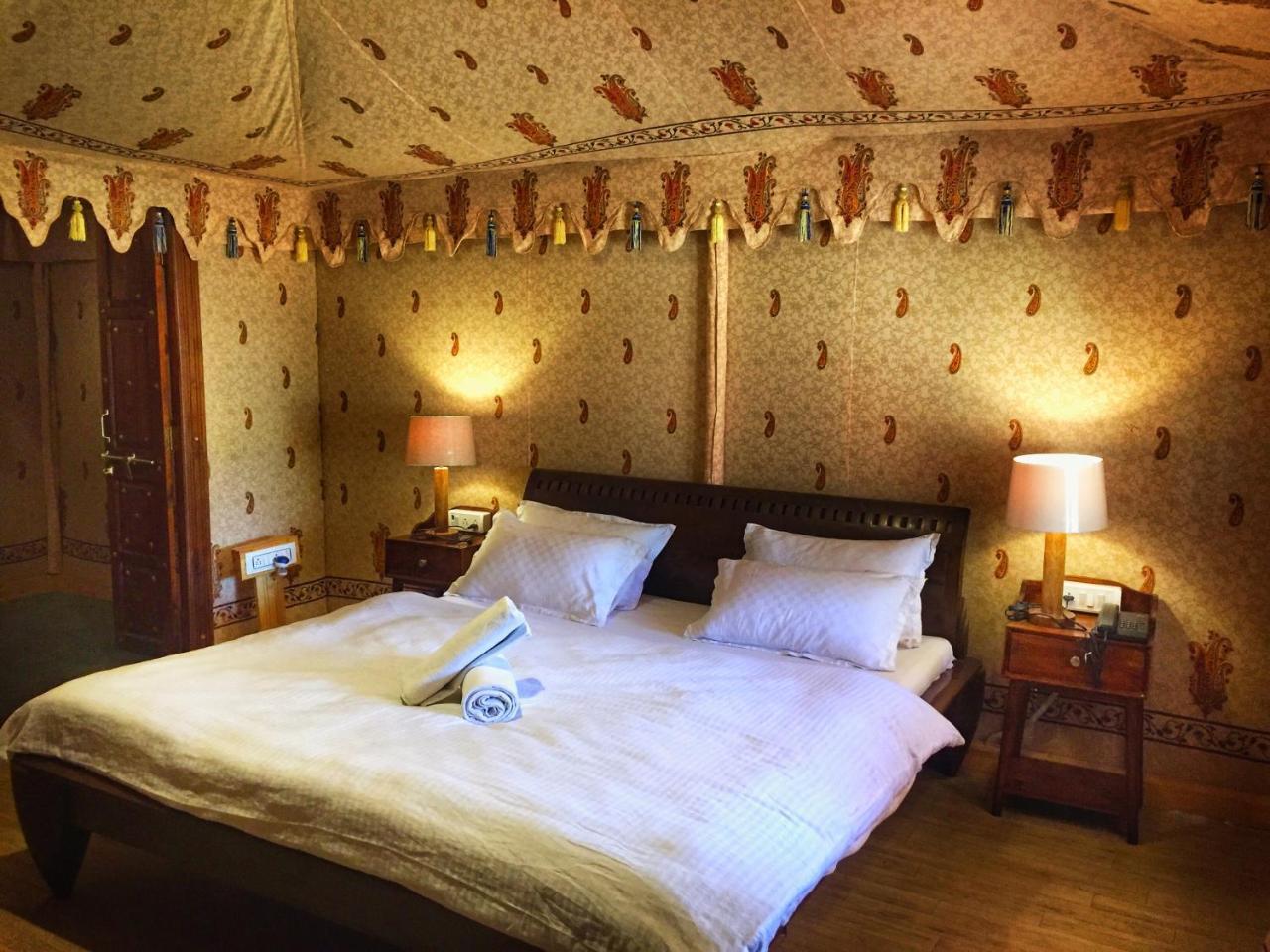 Pushkar Vela Resort Екстер'єр фото