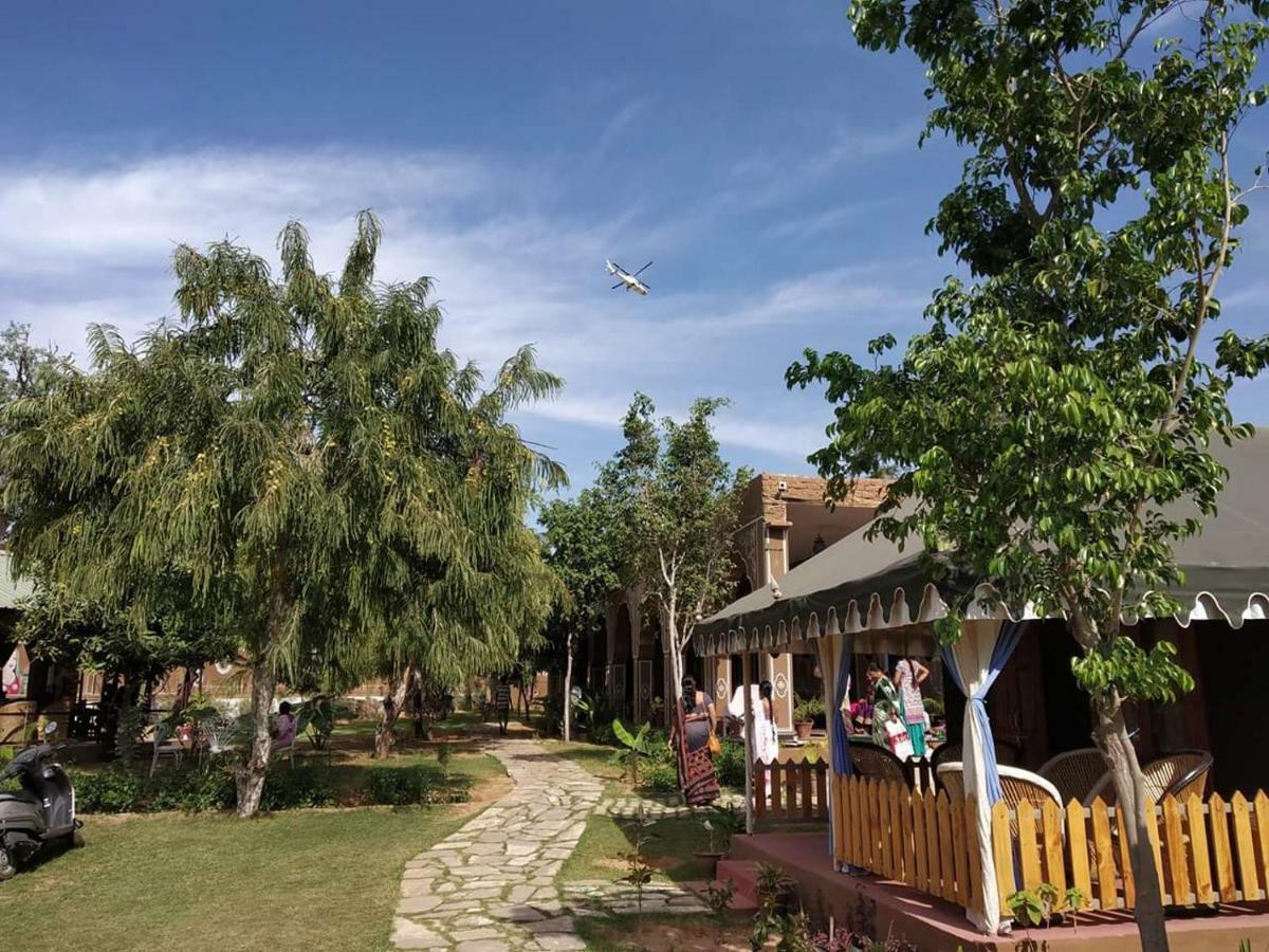 Pushkar Vela Resort Екстер'єр фото