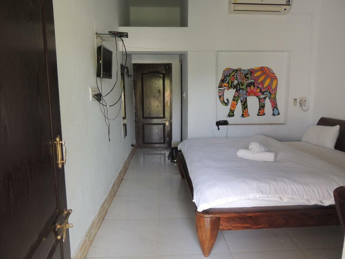Pushkar Vela Resort Екстер'єр фото