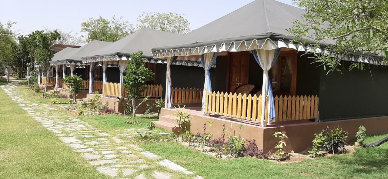 Pushkar Vela Resort Екстер'єр фото